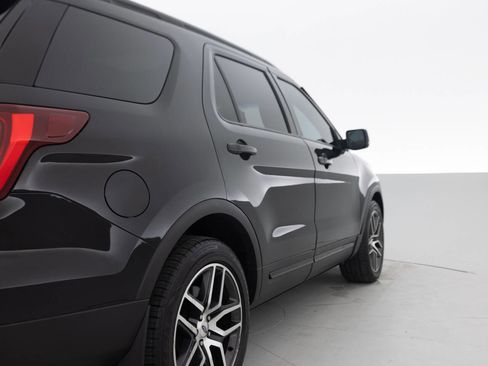 Used 2016 Ford Explorer Sport w/ Equipment Group 401A AWD/4WD image 14