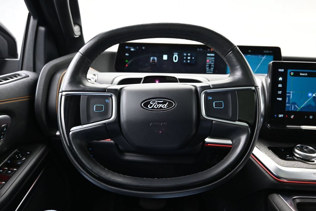 Used 2025 Ford Expedition Tremor AWD/4WD image 25