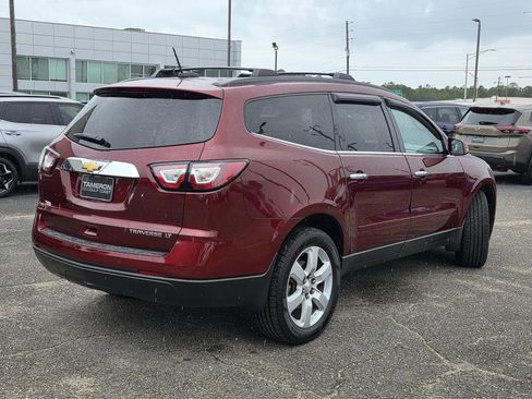 Used 2016 Chevrolet Traverse LT w/ Style and Technology Package FWD image 6