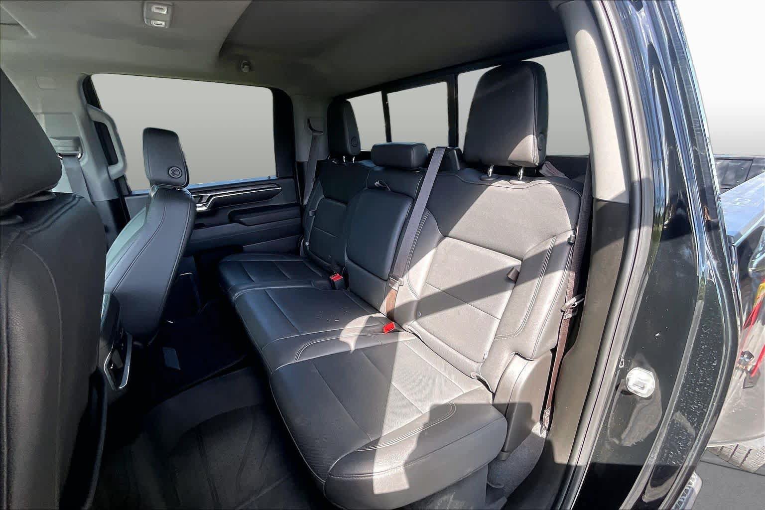Used 2024 Chevrolet Silverado 3500 LTZ w/ LTZ Plus Package AWD/4WD image 25