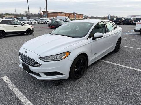 Certified 2018 Ford Fusion S image 4