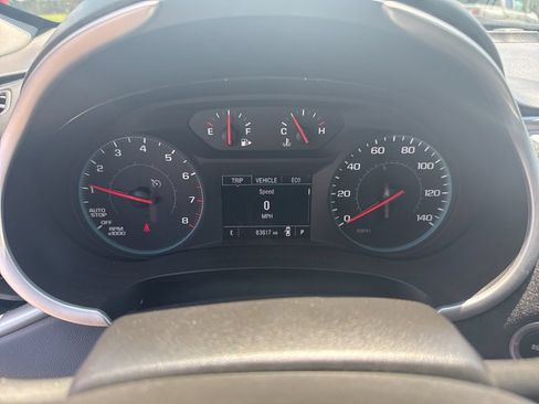 Used 2024 Chevrolet Malibu LT FWD image 17