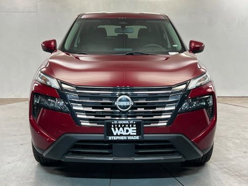 Used 2024 Nissan Rogue SV AWD/4WD image 8