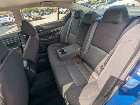 Used 2022 Nissan Altima 2.5 S image 18