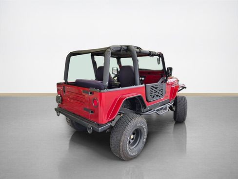 Used 1988 Jeep Wrangler 4WD image 4