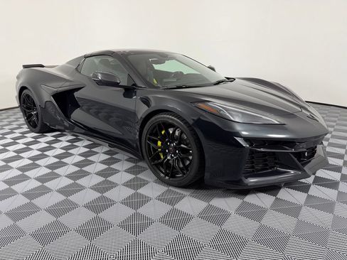 Used 2024 Chevrolet Corvette Z06 w/ Stealth Interior Trim Package RWD image 12