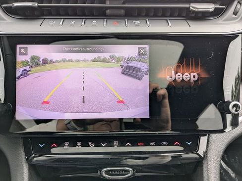 New 2026 Jeep Grand Cherokee L Limited AWD/4WD image 33