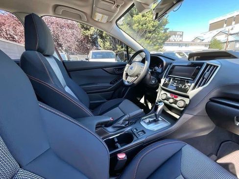Used 2018 Subaru Crosstrek 2.0i Premium AWD/4WD image 18