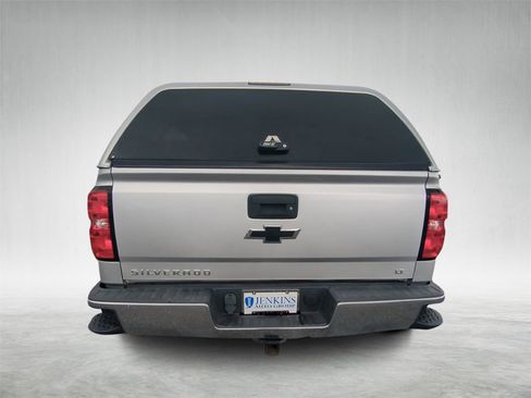 Used 2018 Chevrolet Silverado 1500 LT w/ All Star Edition image 4