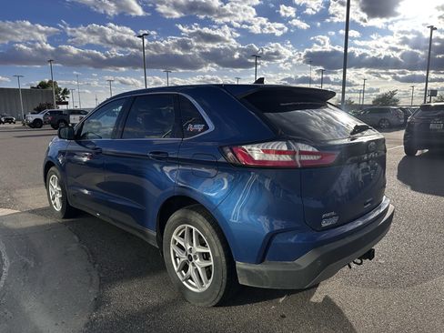 Used 2023 Ford Edge SEL w/ Convenience Package AWD/4WD image 4