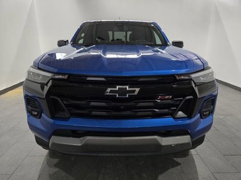 Used 2023 Chevrolet Colorado Z71 w/ Z71 Convenience Package 2 image 8