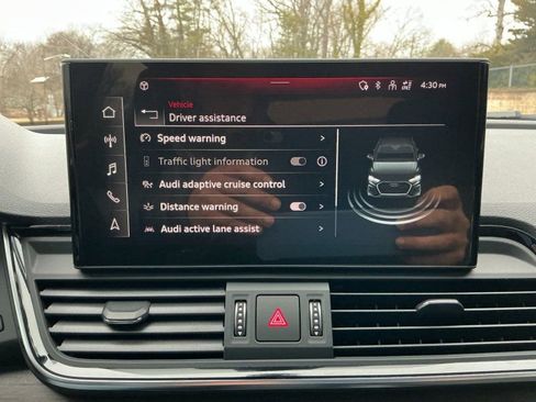 Used 2023 Audi Q5 2.0T Premium w/ Convenience Package image 21