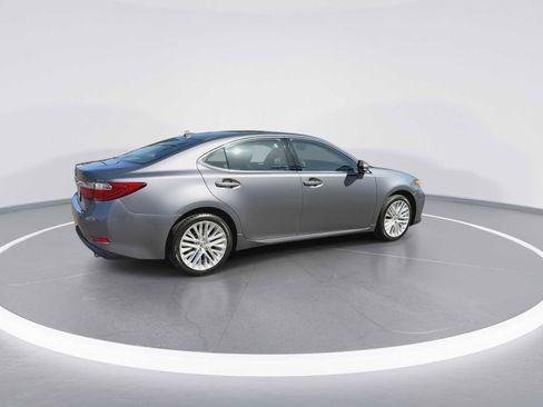 Used 2014 Lexus ES 350 w/ Luxury Package FWD image 8