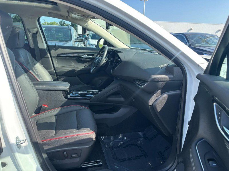 Used 2023 Buick Envision Essence w/ Sport Touring Package AWD/4WD image 12