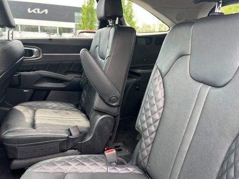 Certified 2023 Kia Sorento SX AWD/4WD image 35