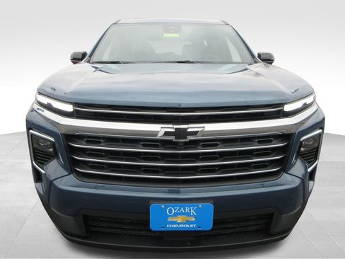 New 2026 Chevrolet Traverse LT w/ Sun and Wheel Package image 8