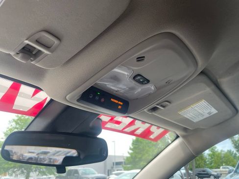 Used 2023 Buick Encore GX Select FWD image 19
