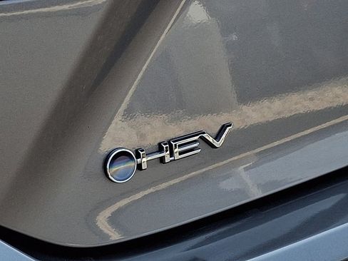 Certified 2025 Toyota Camry SE FWD image 31