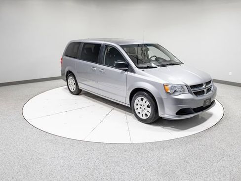 Used 2017 Dodge Grand Caravan SE w/ Power Window Group FWD image 28