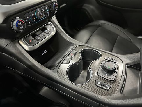 Certified 2023 GMC Acadia SLT w/ Elevation Edition image 29