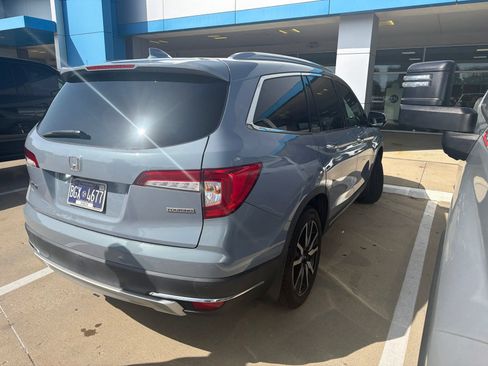 Used 2022 Honda Pilot Touring image 3