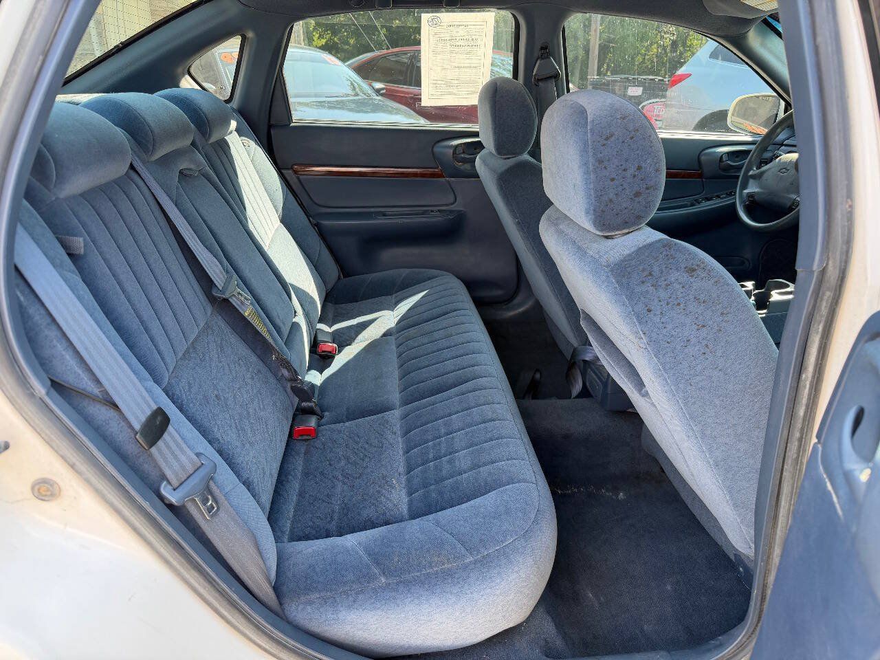 Used 2001 Chevrolet Impala w/ Preferred Equipment Group FWD image 11