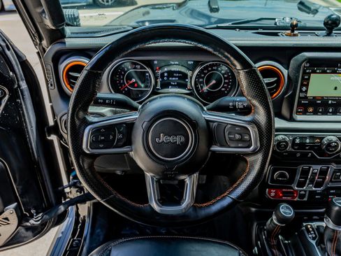 Used 2021 Jeep Gladiator Mojave AWD/4WD image 18