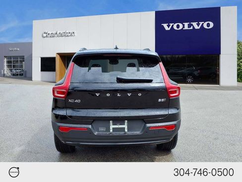 New 2026 Volvo XC40 B5 Core w/ Protection Package Premier AWD/4WD image 4