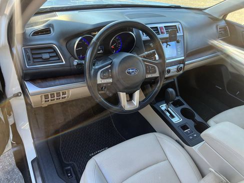 Used 2015 Subaru Outback 2.5i Limited AWD/4WD image 11