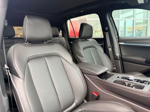 Used 2025 Jeep Wagoneer S Limited image 22