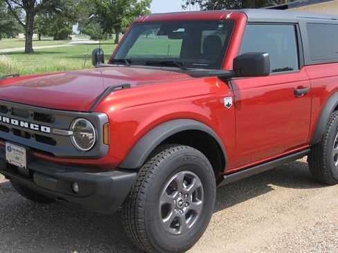 Used 2024 Ford Bronco Big Bend image 7