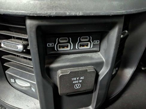 Used 2023 RAM 2500 Laramie AWD/4WD image 13