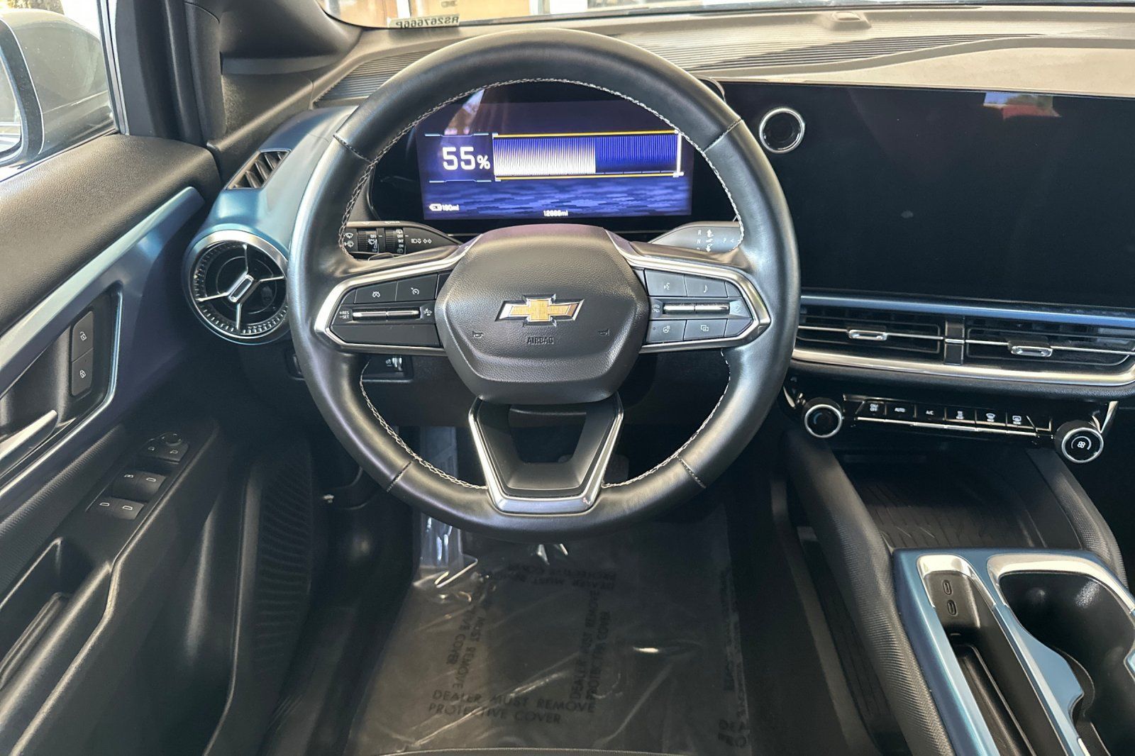 Used 2024 Chevrolet Equinox EV LT FWD image 16