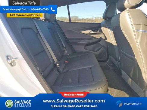 Used 2025 Buick Envista Sport Touring w/ Convenience I Package image 15