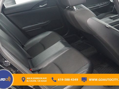 Used 2019 Honda Civic Sport image 13