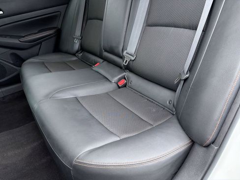 Used 2022 Nissan Altima 2.5 SR w/ Midnight Edition Package image 21