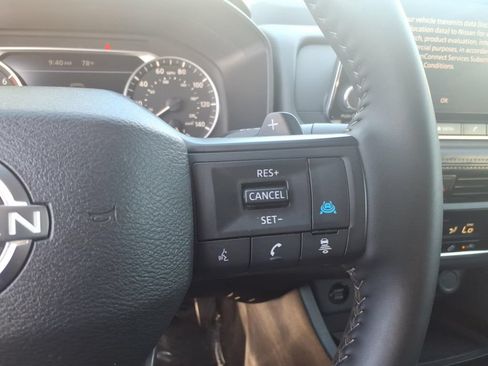 Certified 2025 Nissan Rogue SV FWD image 20