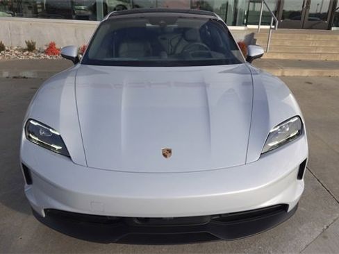 New 2025 Porsche Taycan image 10