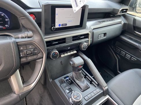 Used 2025 Toyota Tacoma SR5 image 22