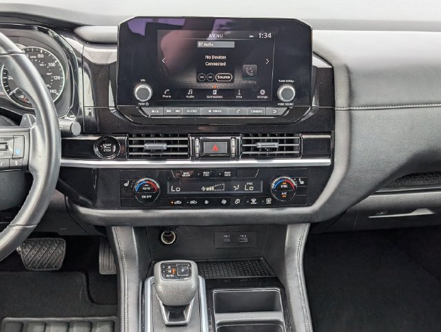 Used 2025 Nissan Pathfinder SV AWD/4WD image 19