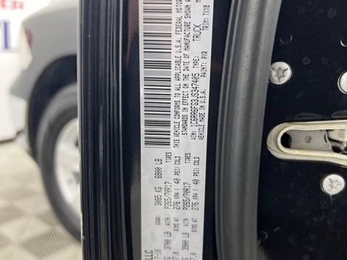 Used 2018 RAM 1500 Tradesman w/ Chrome Appearance Group RWD image 26