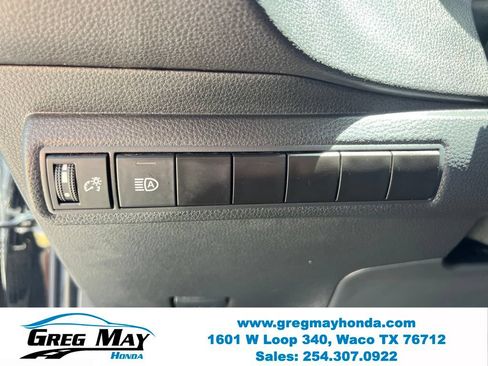 Used 2024 Toyota Corolla LE FWD image 24