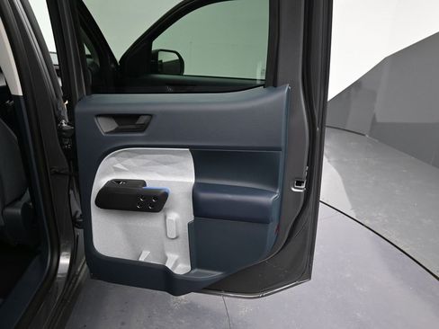 New 2025 Ford Maverick XLT w/ Equipment Group 301A image 22