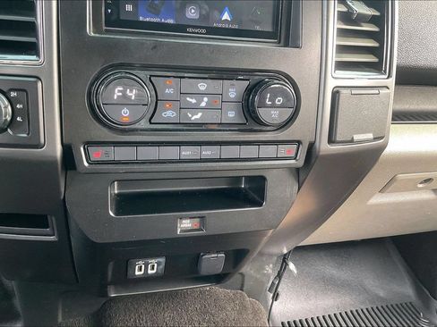 Used 2020 Ford F150 XLT AWD/4WD image 36