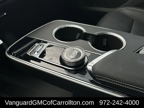 Used 2024 Cadillac Lyriq Luxury image 23