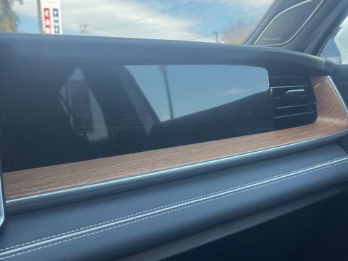 Used 2026 Volkswagen Tiguan SEL R-Line image 24