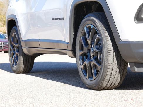 New 2026 Jeep Compass Latitude AWD/4WD image 6