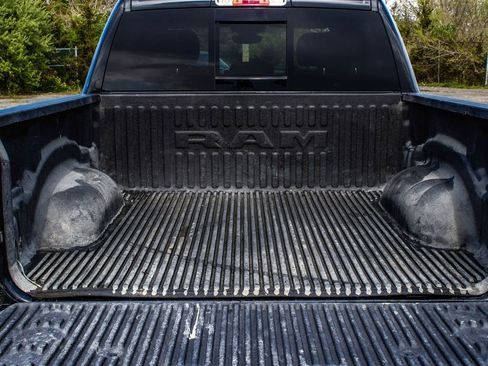Used 2024 RAM 1500 Big Horn AWD/4WD image 40