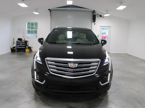 Used 2018 Cadillac XT5 Premium Luxury FWD image 4