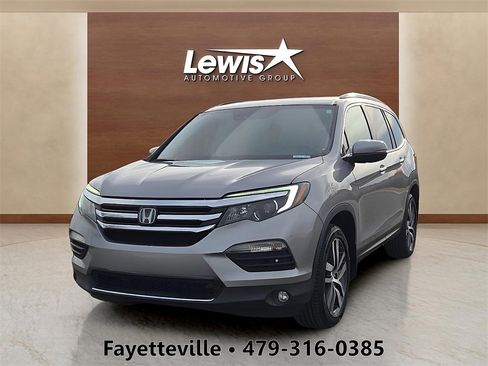 Used 2017 Honda Pilot Elite image 1